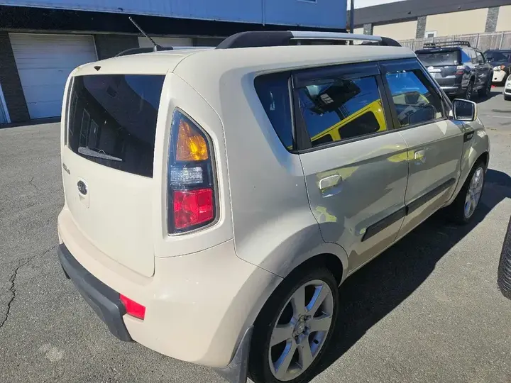 Kia Soul 2010 photo 3