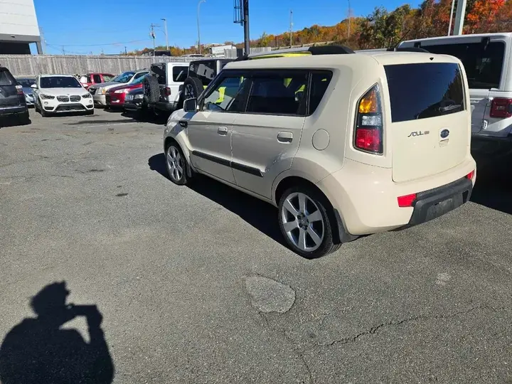 Kia Soul 2010 photo 2