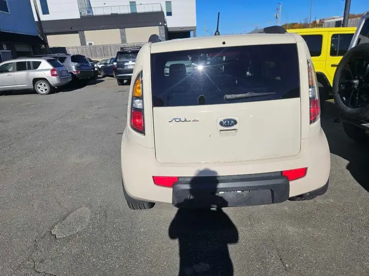 Kia Soul 2010 photo 4