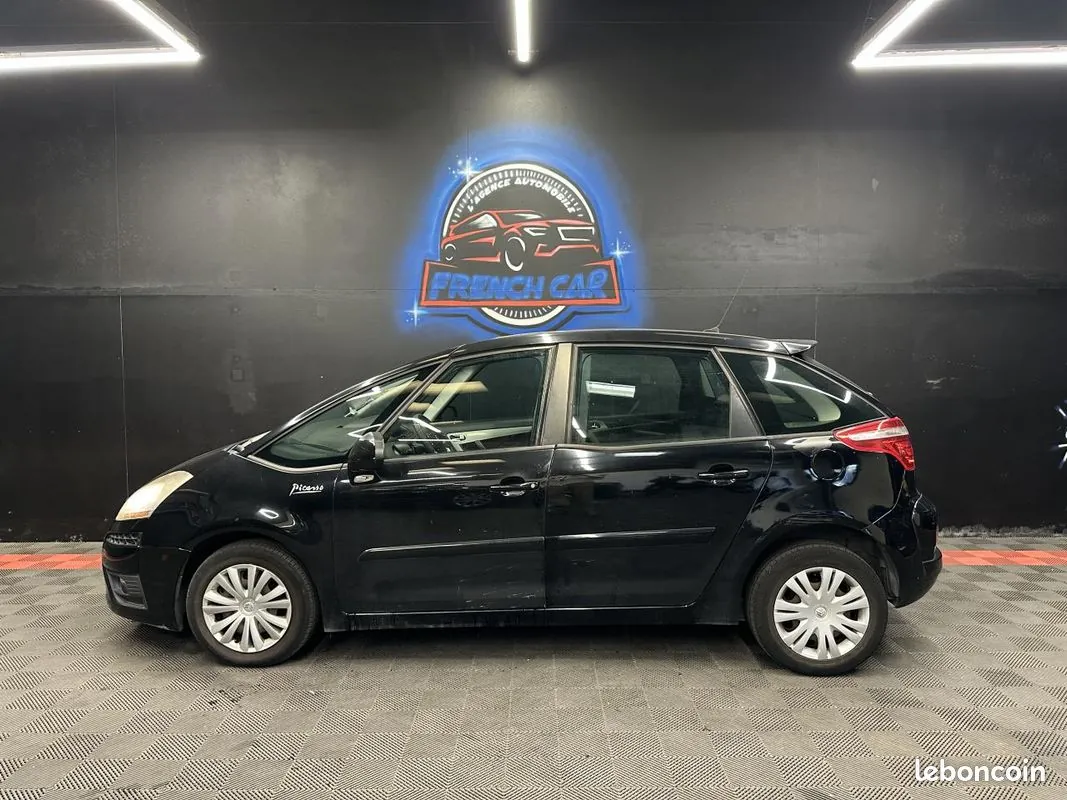 Citroen C4 Picasso 2010 photo 4