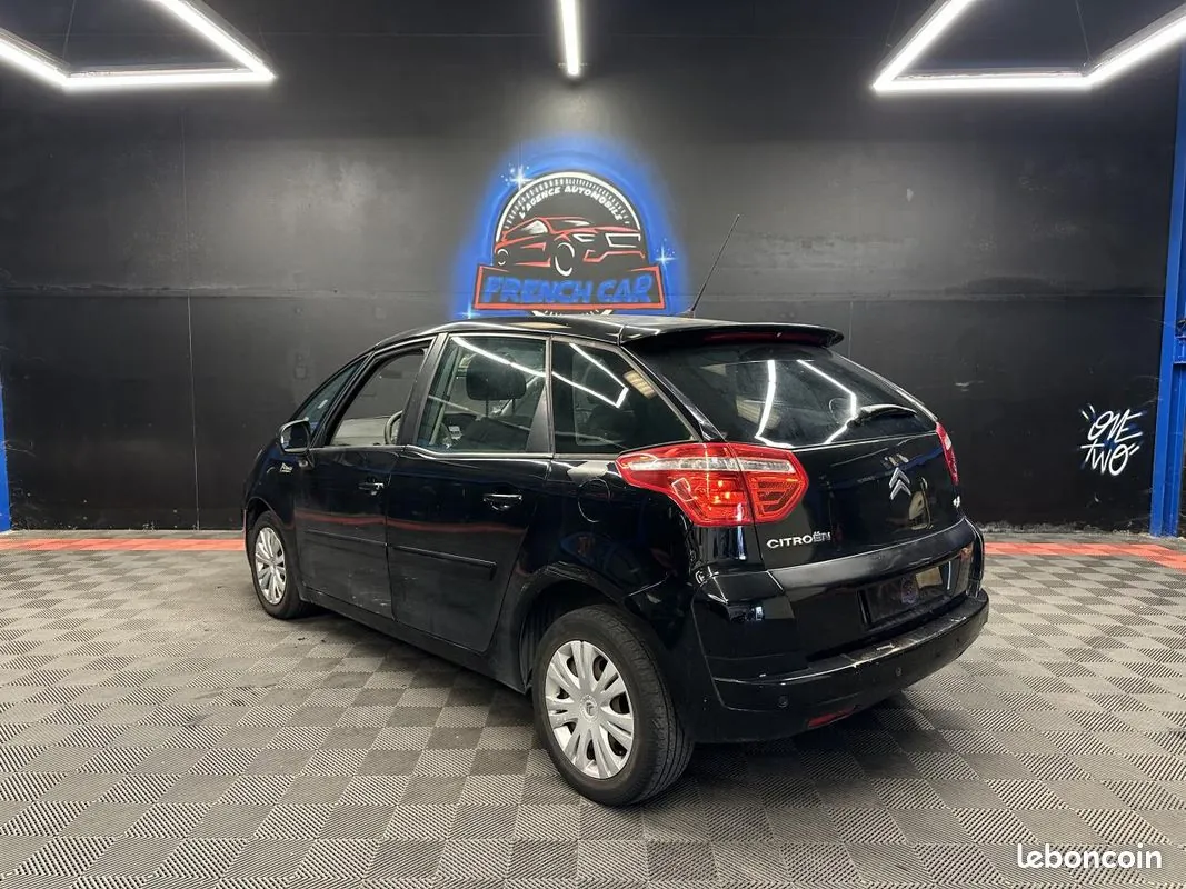 Citroen C4 Picasso 2010 photo 5