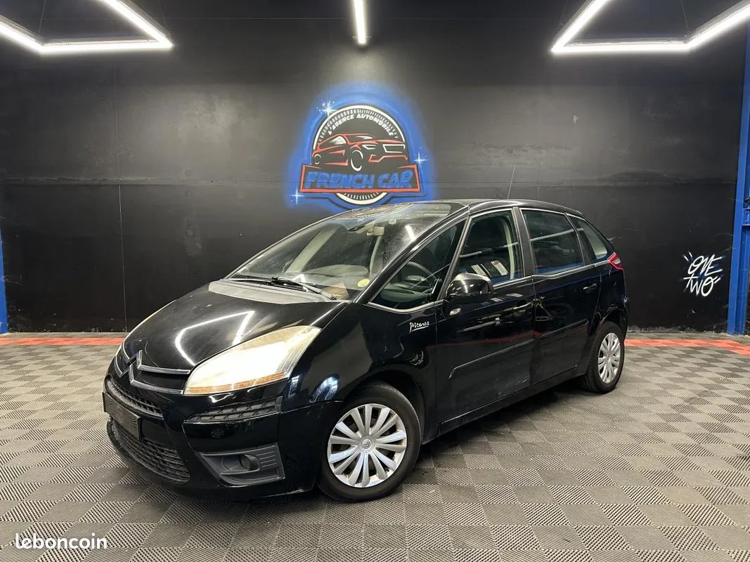 Citroen C4 Picasso 2010 photo 2