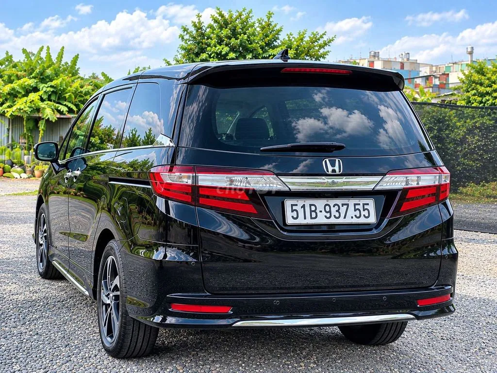 Honda Odyssey 2016 photo 2