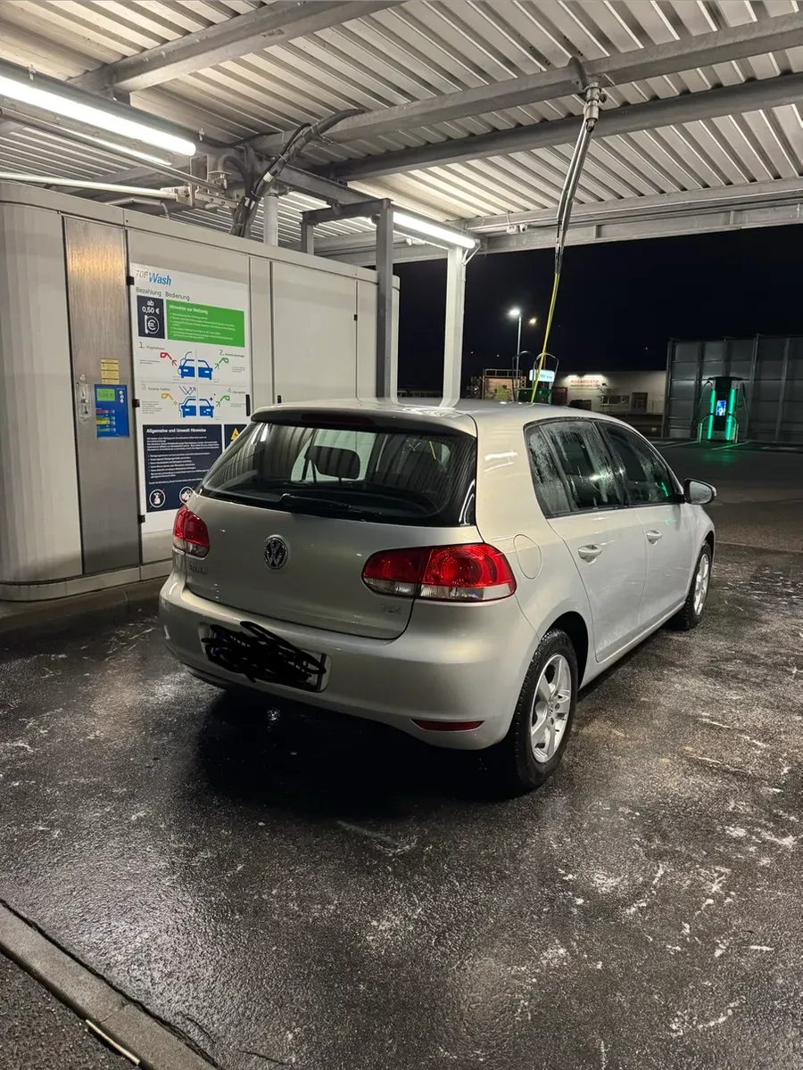 Volkswagen Golf 2009 photo 2