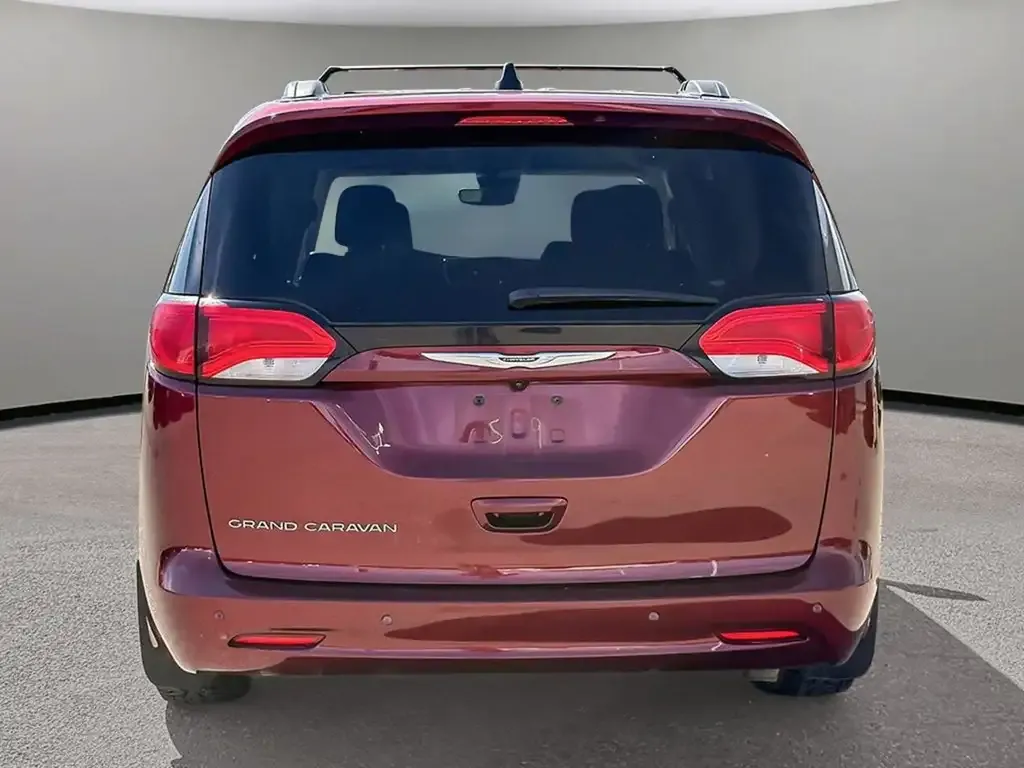 Chrysler Grand Caravan 2022 photo 5