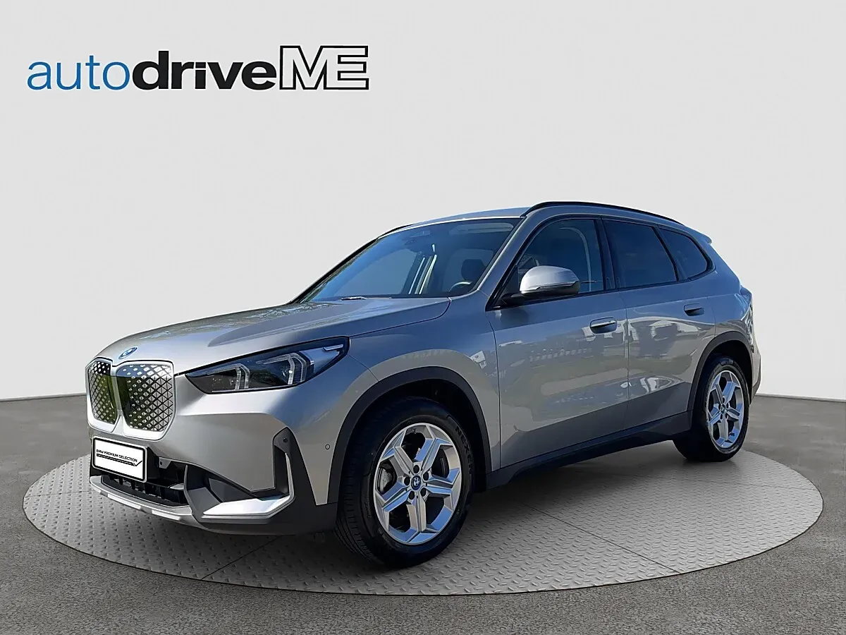 BMW Ix1 2025 photo 2