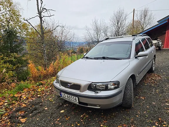 Volvo V70 2004 photo 5