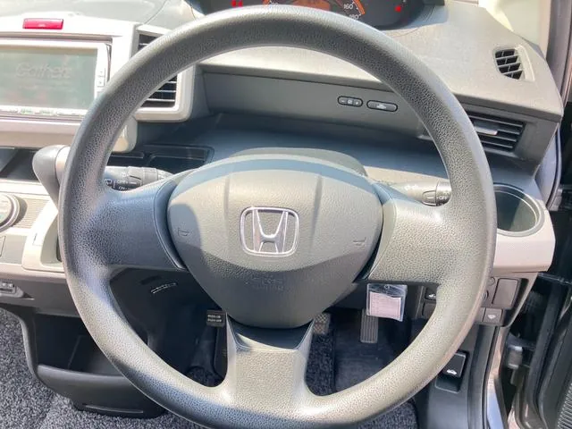 Honda Freed G 2010 photo 3