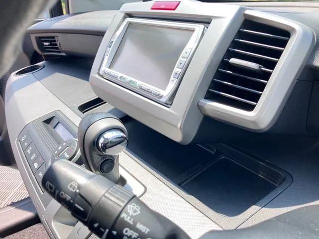 Honda Freed G 2010 photo 4