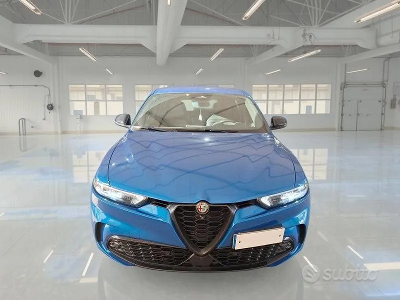 Alfa Romeo Tonale 2023 photo 2