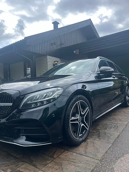 Mercedes-Benz C200