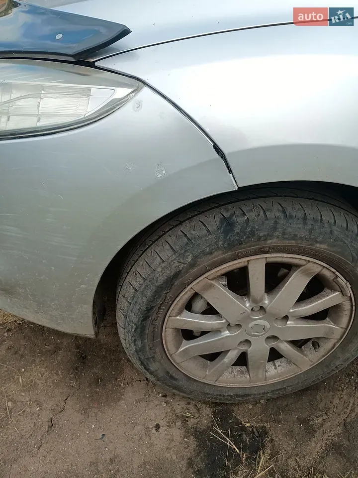 Renault Megane 2010 photo 2