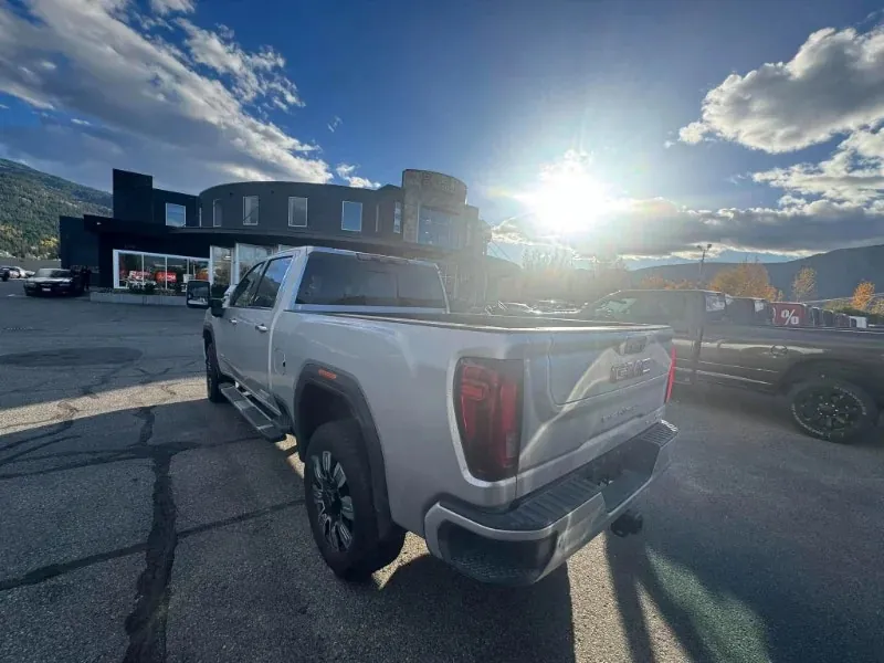 GMC Sierra 3500Hd 2023 photo 3