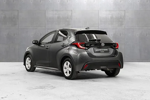 Toyota Yaris 2024 photo 2