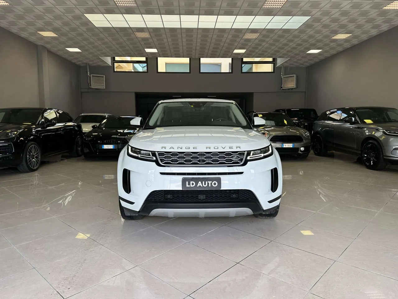 Land Rover Range Rover Evoque 2020 photo 2