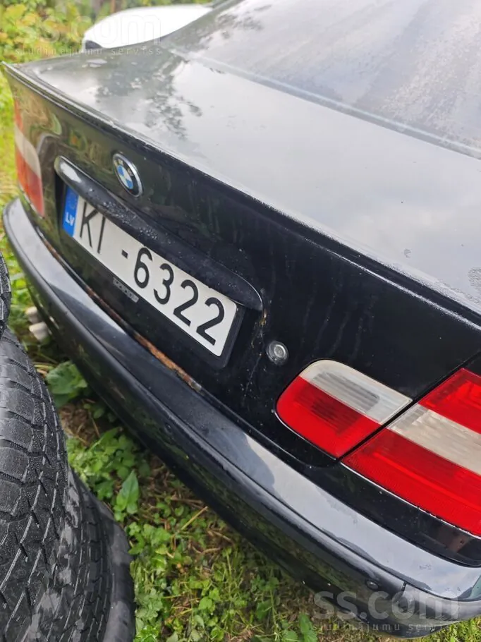 BMW 330 2001 photo 2