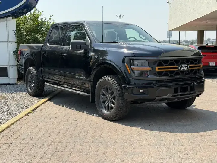 Ford F-150 2026 photo 2