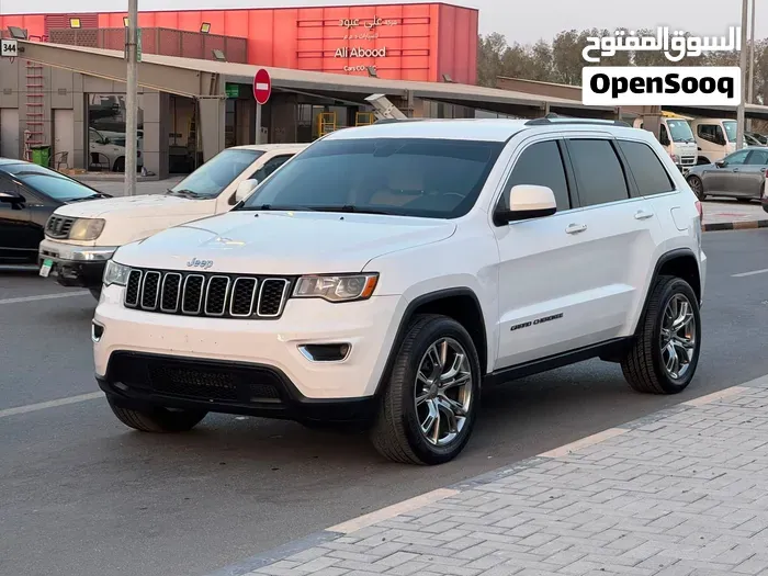 Jeep Grand Cherokee 2018 photo 2