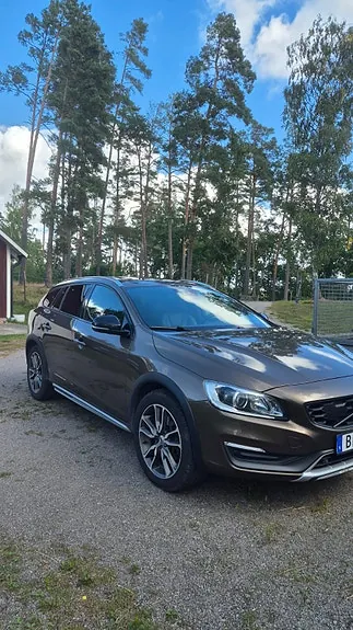 Volvo V60 Cross Country 2016 photo 3