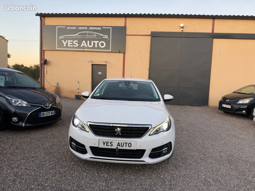 Peugeot 308 2020 photo 2