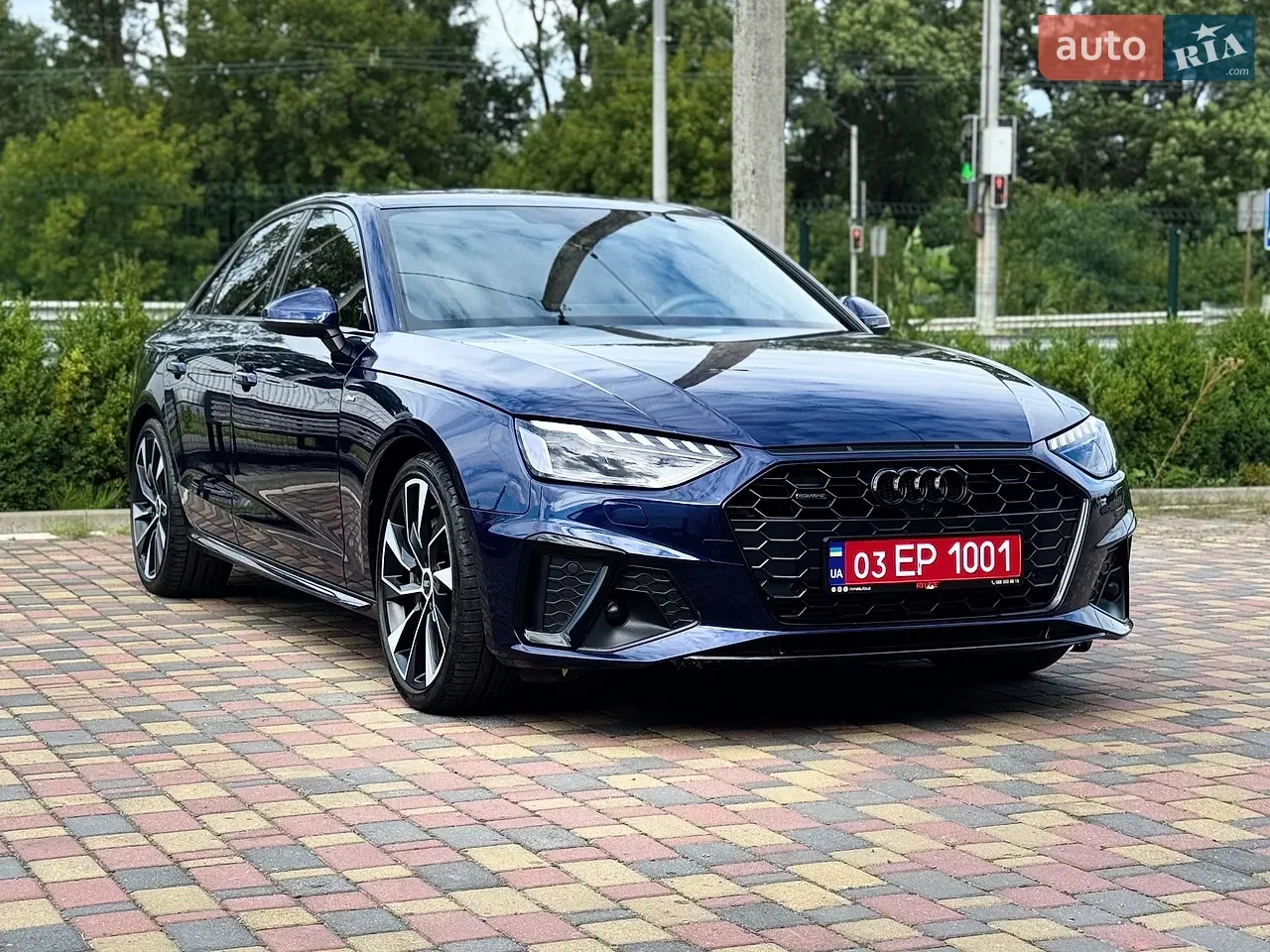 Audi A4 2022 photo 4