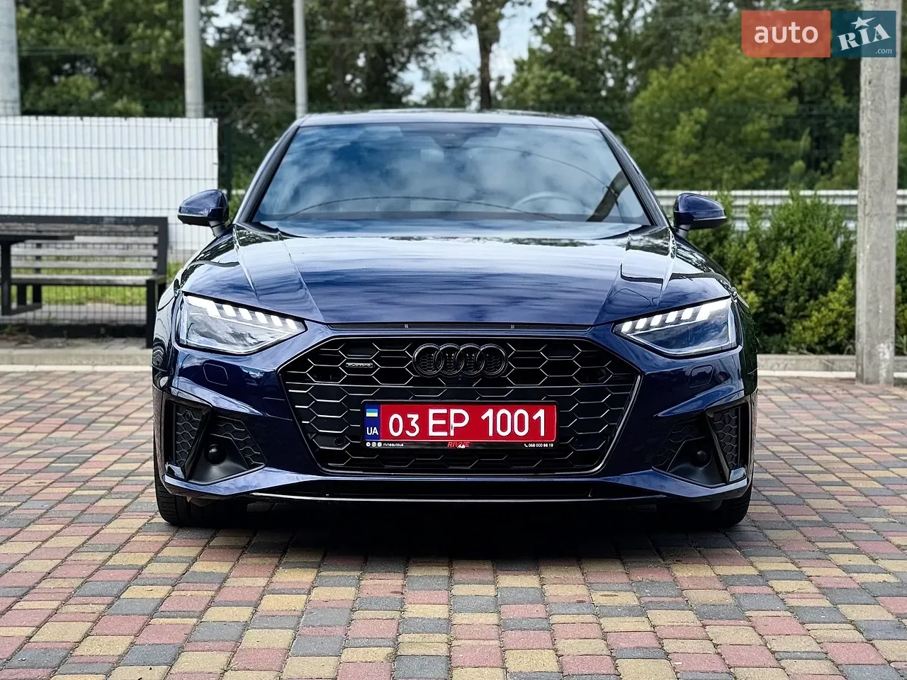 Audi A4 2022 photo 3