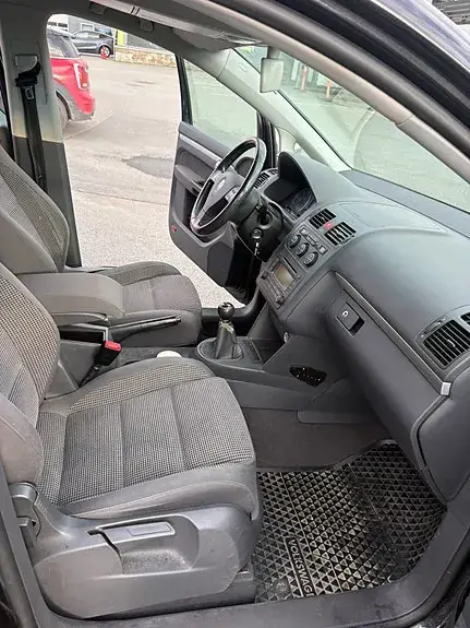 Volkswagen Touran 2005 photo 5