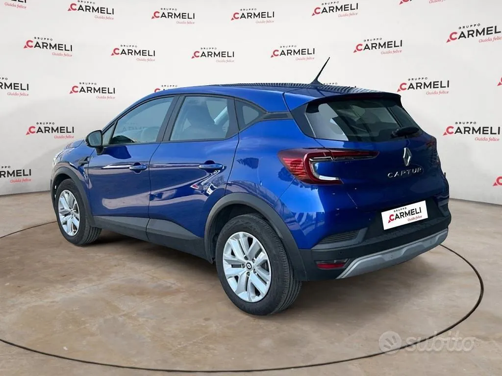 Renault Captur 2023 photo 3