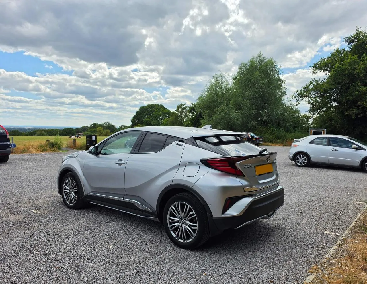 Toyota C-Hr 2022 photo 2