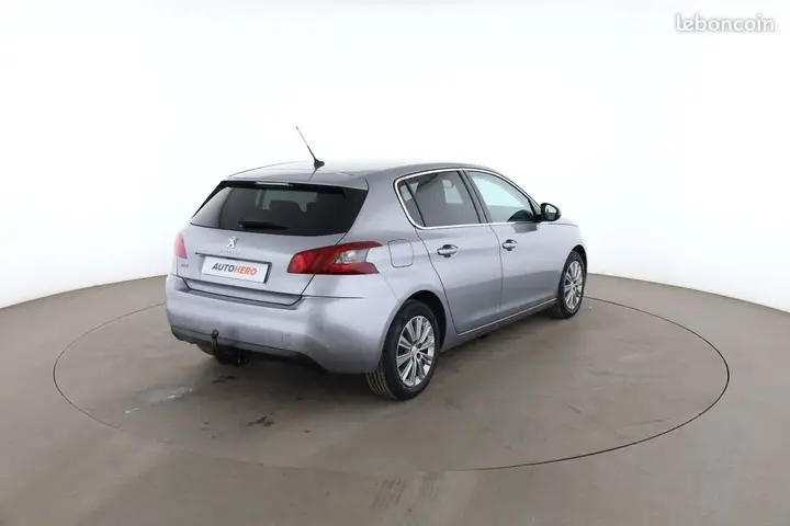 Peugeot 308 2017 photo 3