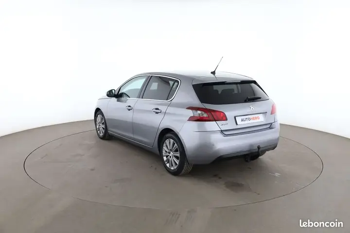 Peugeot 308 2017 photo 2