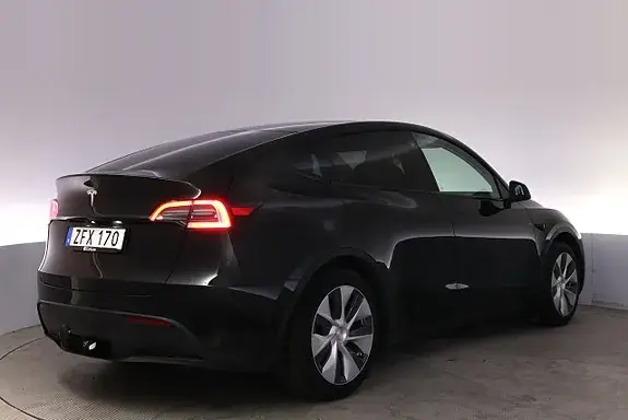 Tesla Model Y 2023 photo 5