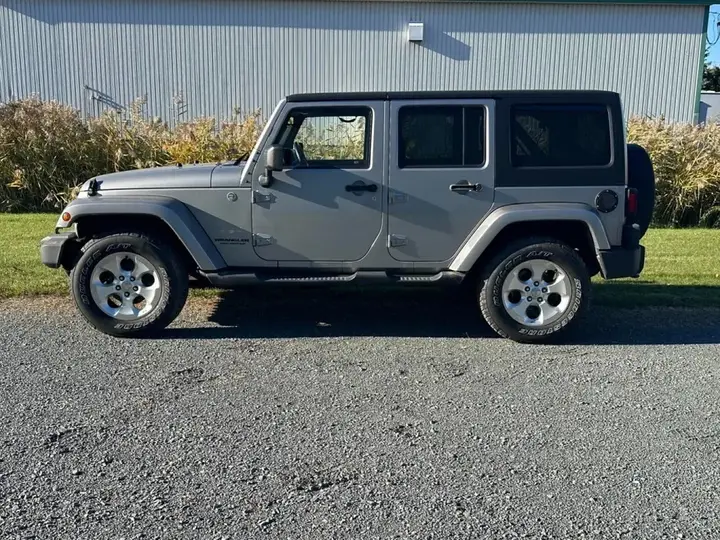 Jeep Wrangler Unlimited 2014 photo 3