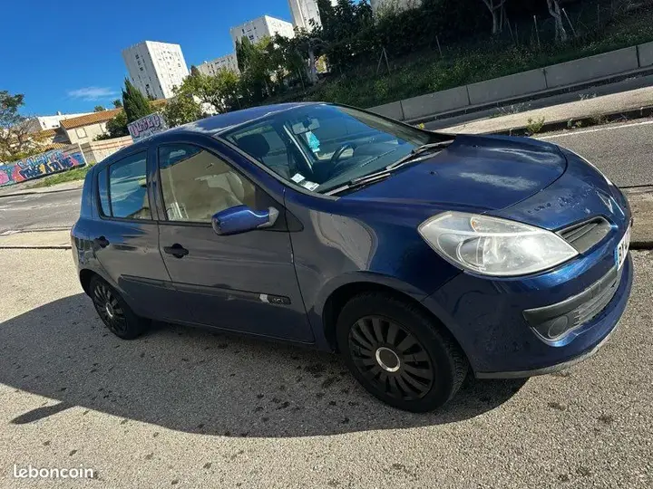 Renault Clio 2006 photo 3