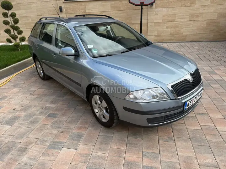 Skoda Octavia 2006 photo 2