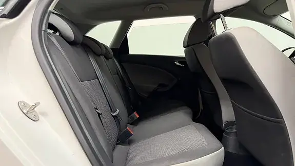 Seat Ibiza 2016 photo 5