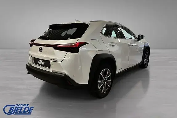 Lexus Ux300E 2022 photo 5