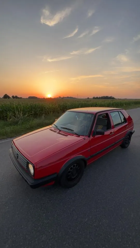 Volkswagen Golf 2