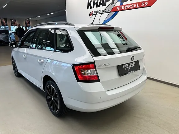 Skoda Fabia 2017 photo 3