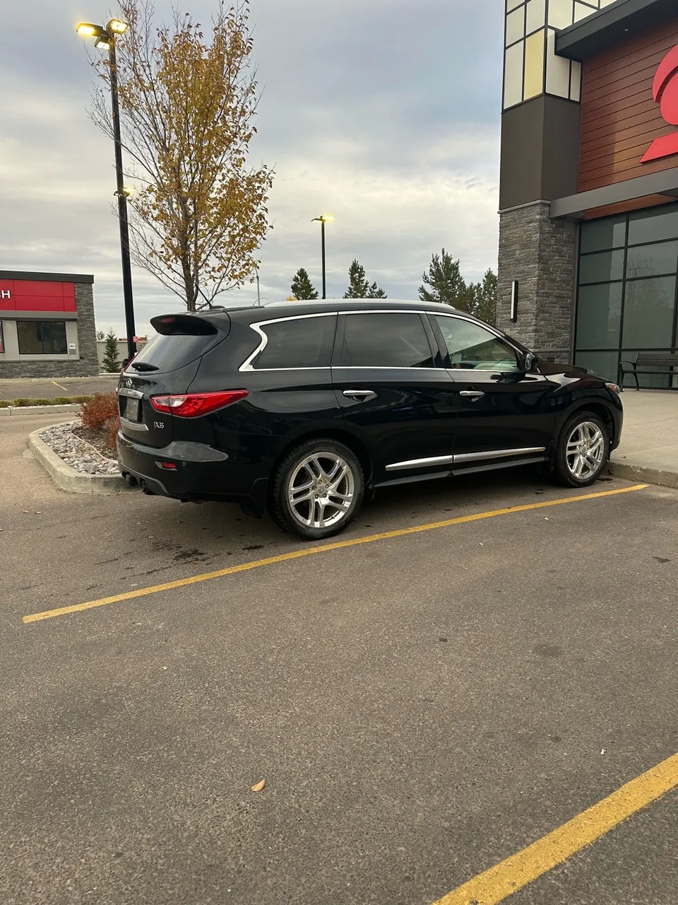 Infiniti Jx35 2013 photo 4