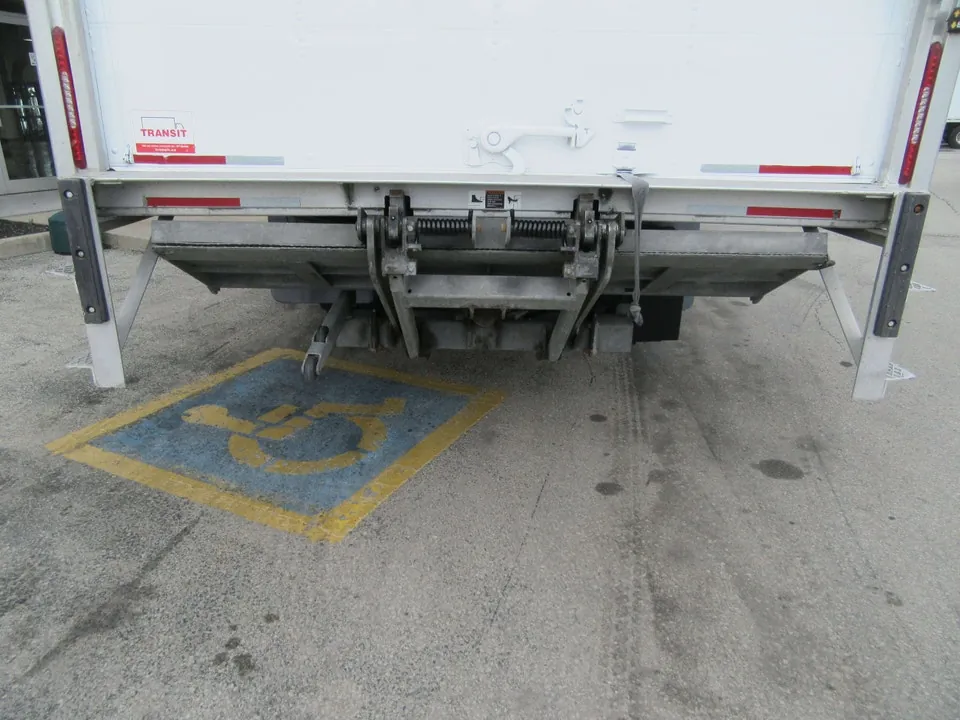 Isuzu Nrr 2023 photo 4