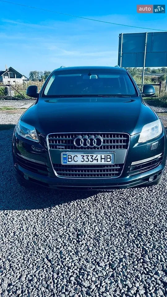 Audi Q7 2006 photo 2