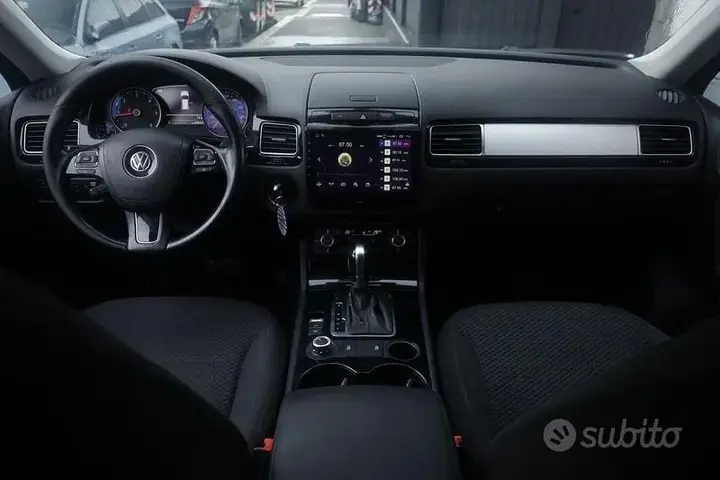Volkswagen Touareg 2011 photo 2