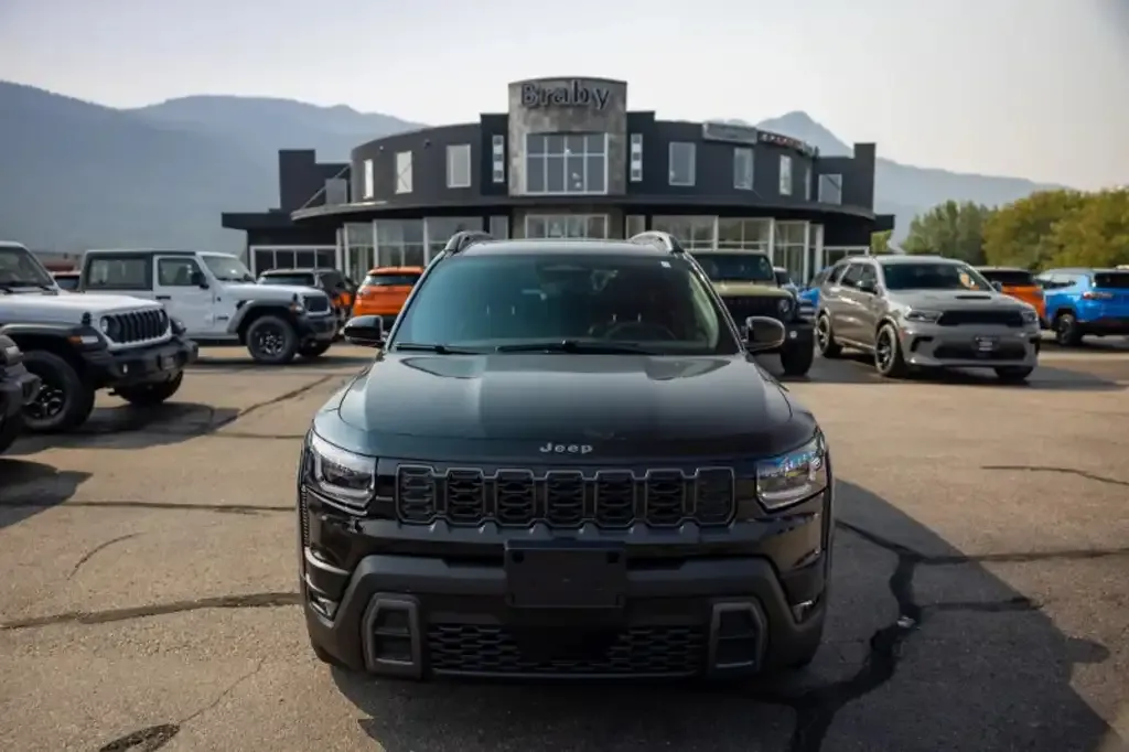 Jeep Cherokee 2026 photo 3