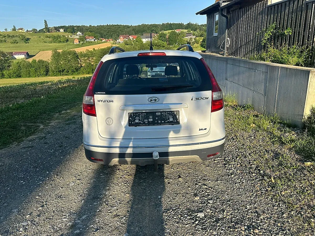 Hyundai I30 2010 photo 3