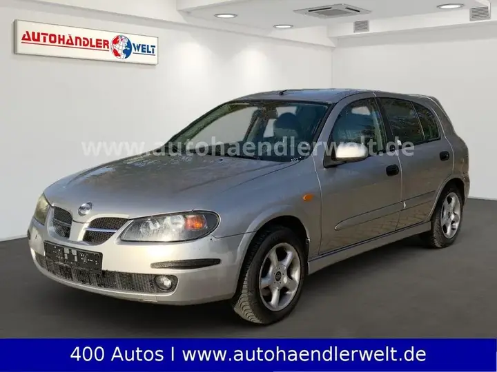 Nissan Almera