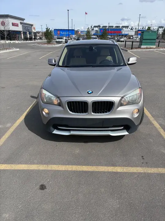 BMW X1 2012 photo 2
