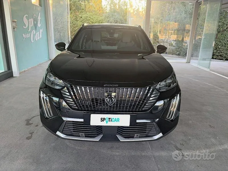 Peugeot 2008 2024 photo 2
