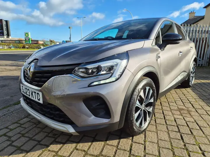 Renault Captur 2023 photo 3