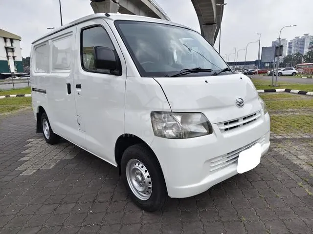 Daihatsu Gran Max